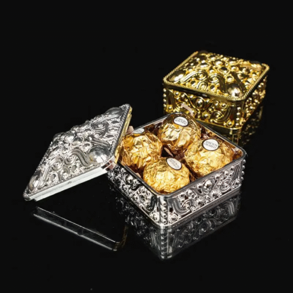 Square Fancy Plastic Candy Box
